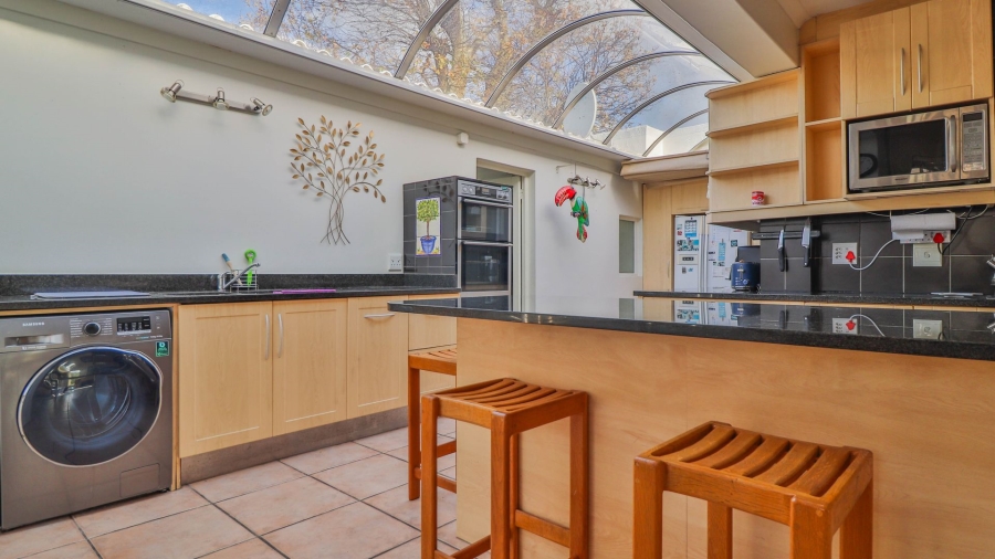 3 Bedroom Property for Sale in Pinelands Western Cape